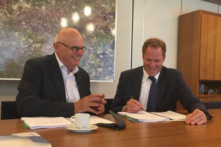 Gemeente Nederweert en Janssen de Jong Projectontwikkeling tekenen exploitatieovereenkomst 